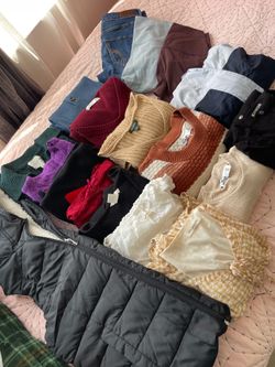 Lululemon, Hollister, Express, & other bundle