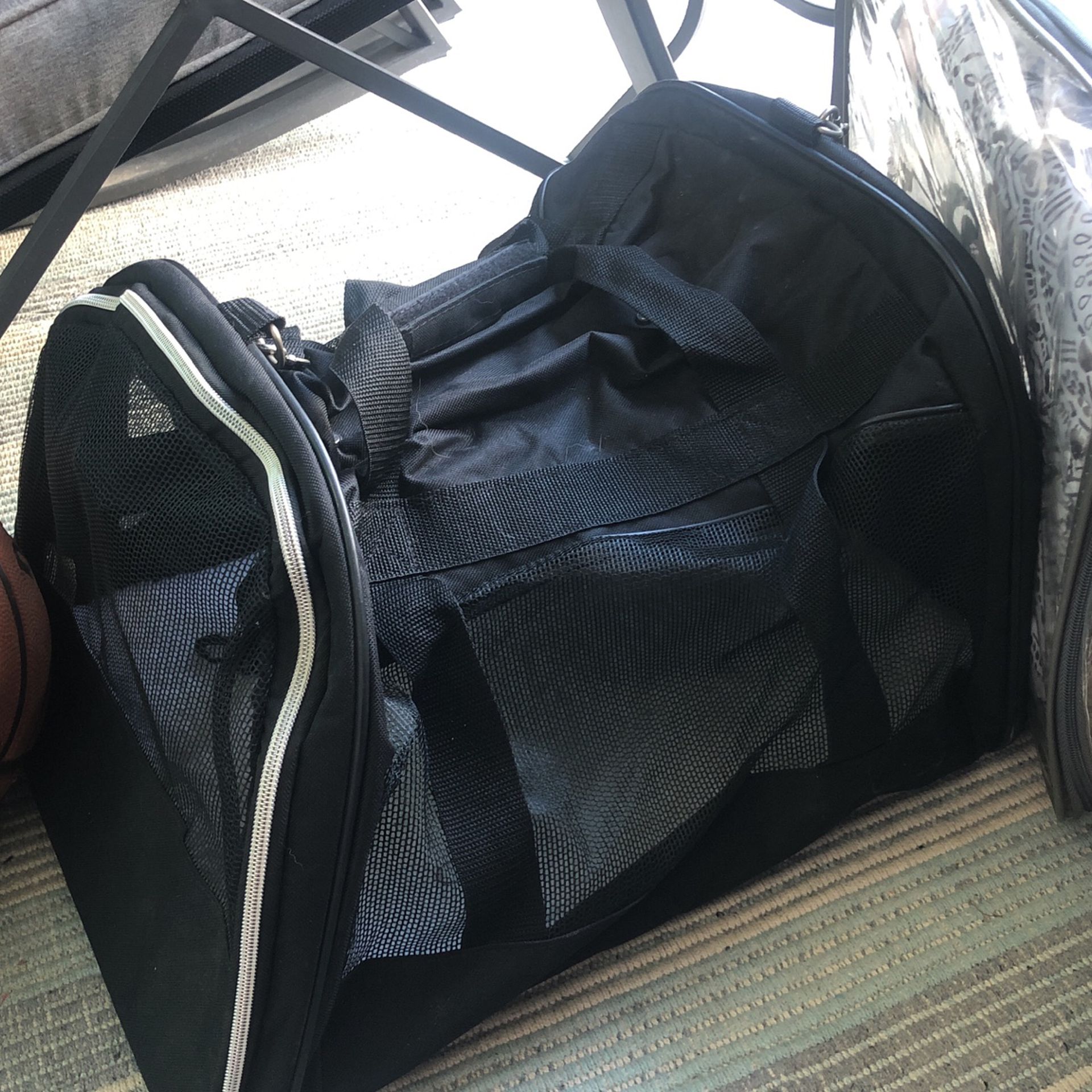 Dog carrier/Dog travel Bag