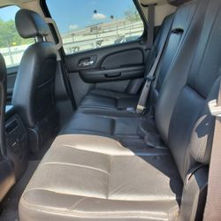 Black Leather Seats ,tahoe-09 Buckets And 2nd Row 