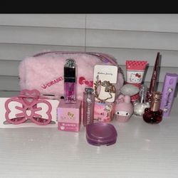 Hello Kitty Makeup Bag Bundle 