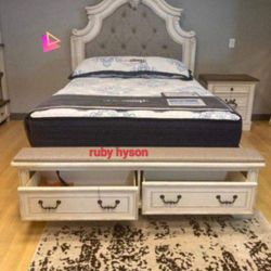 New | Realyn Whitewash Queen Panel Bed With Two Drawers @ Fast Delivery 🚚