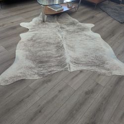 Large Cowhide Rug 