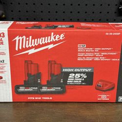 Milwaukee M12  XC High Output 5.0 Ah Battery Pack (2-Pack) & Charger