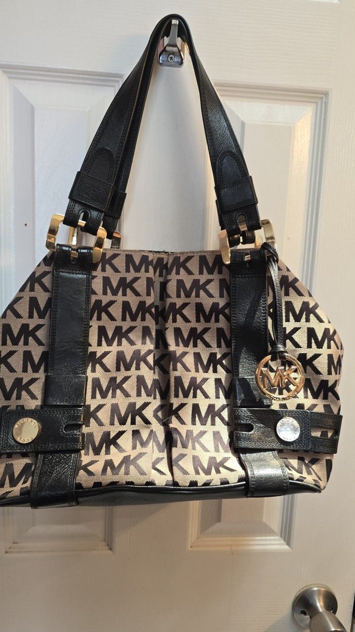 Authentic Michael Kors Handbags