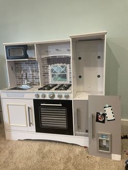 Play Kitchen