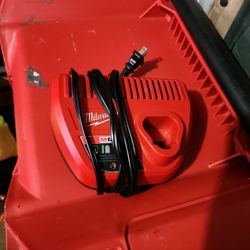 M12 Milwaukee Charger