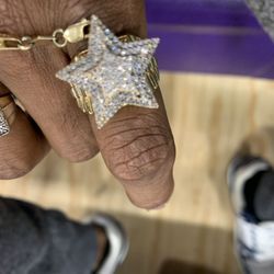 Real Gold Star Diamond Ring 