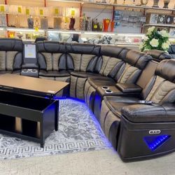 SOFÁ SECCIONAL, Black And Gray. ASK FOR PRICE