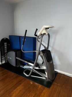Precor EFX 5.35 Commercial Elliptical – Gym Quality – $1,000 OBO