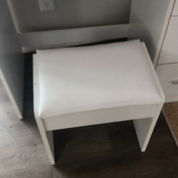 Vanity Table 