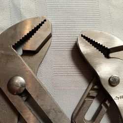 Husky Pliers set of 2