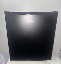 Mini fridge