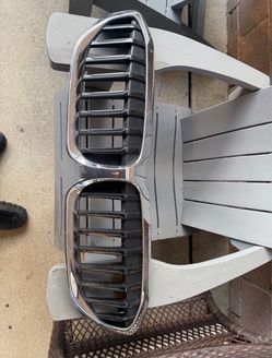 BMW G20 330i grille