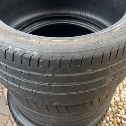 1 Tire 285 35 20.  Pirelli