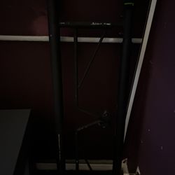 Pull Up Bar