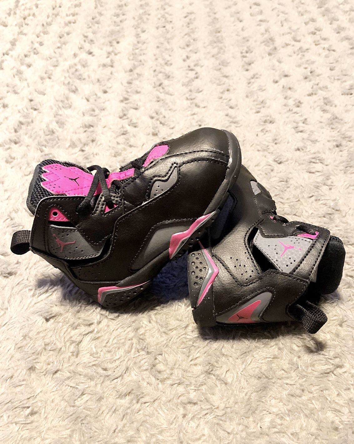 Girls Nike Air Jordan True Flight GT paid $65 size 7C like new condition! Colors black, pink and grey.