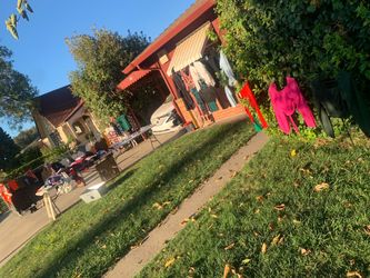 YARD SALE 322 colorado ave modesto