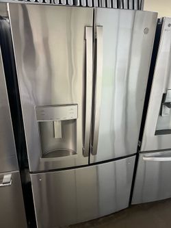 OPEN BOX GE FRENCH STYLE STANDARD SIZE REFRIGERATOR