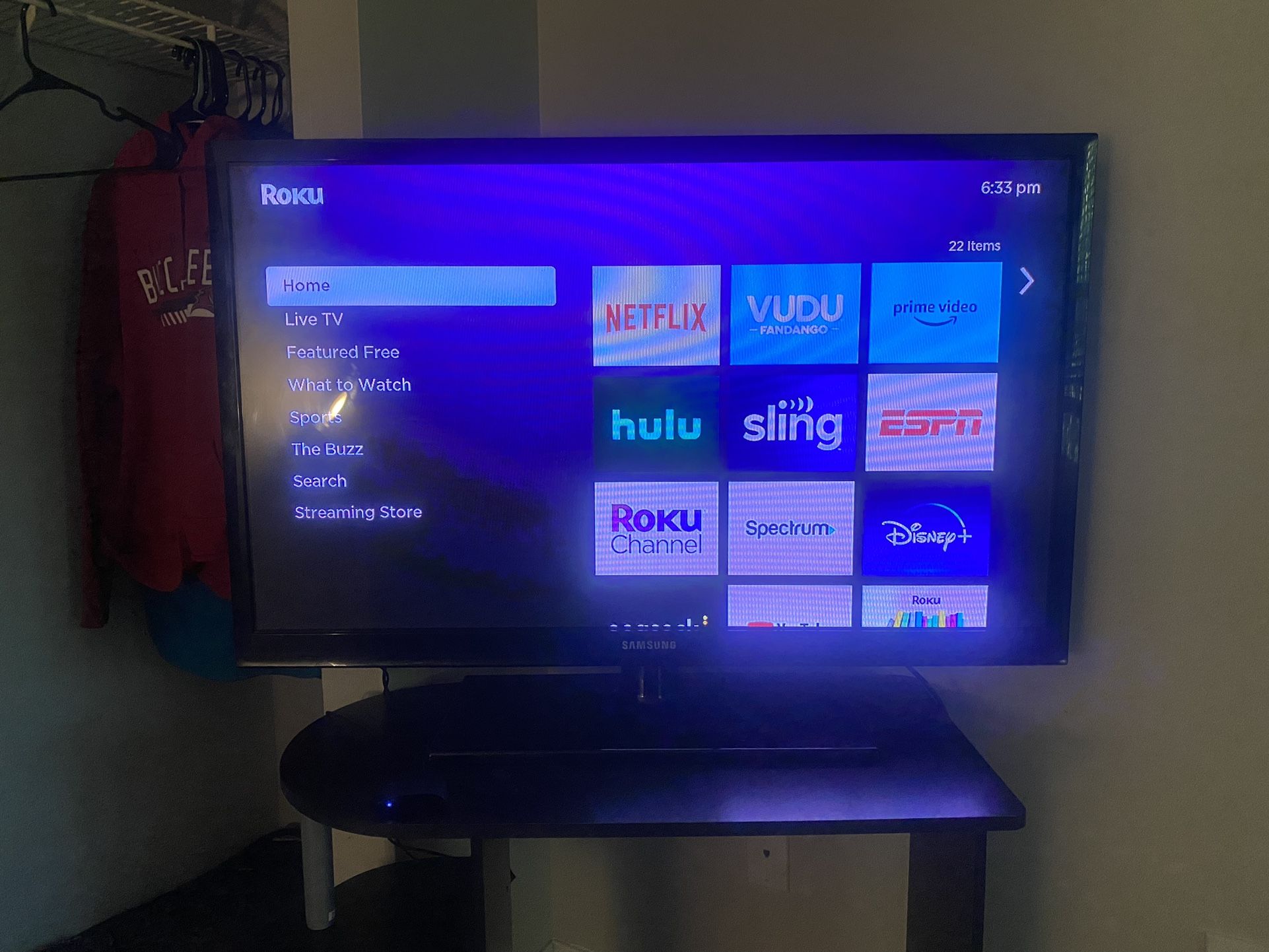 43 Inch Samsung With A Roku