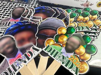 Graduation hand fans/signs