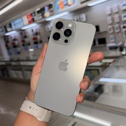 iPhone 15 pro max 256gb unlock