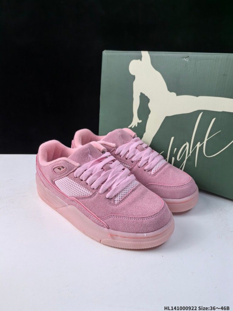 Air Jordan 4 Retro Flight Court low cut beige
