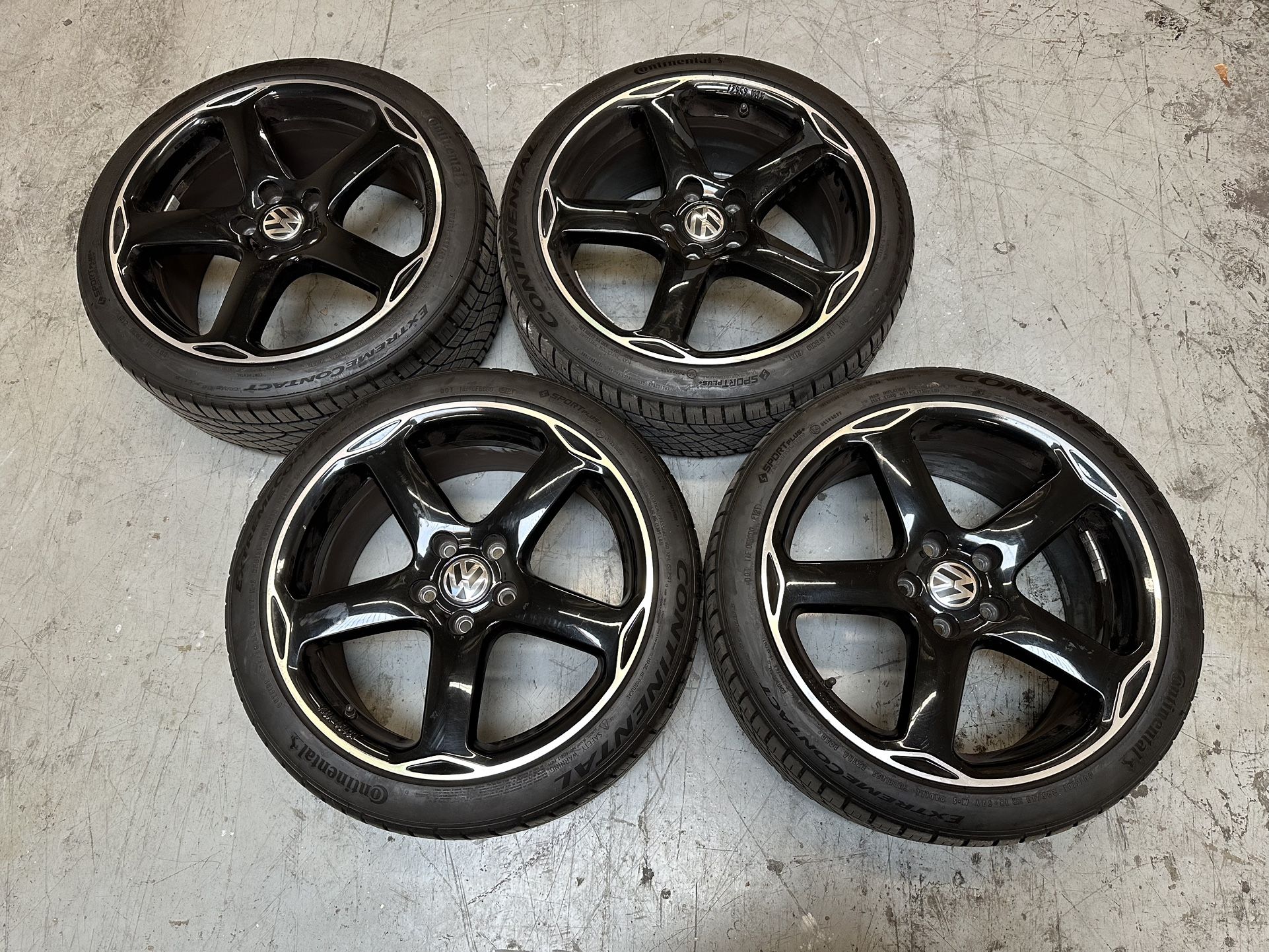 Volkswagen VW OEM Karthoum 18” Wheels with Tires