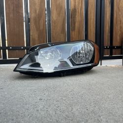 Volkswagen Golf Headlights