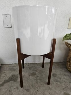 Mid Century Modern Planter