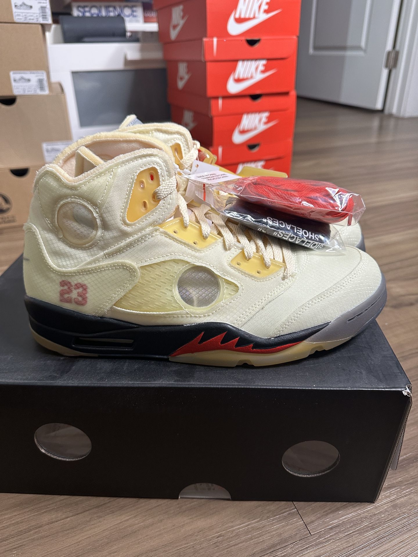 Jordan 5 Off White - Sail - 10.5 - DS