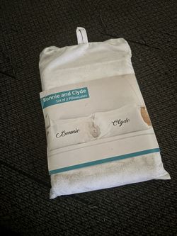 Set of two Bonnie and Clyde pillowcases