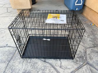 New dog crate medium size asking $60