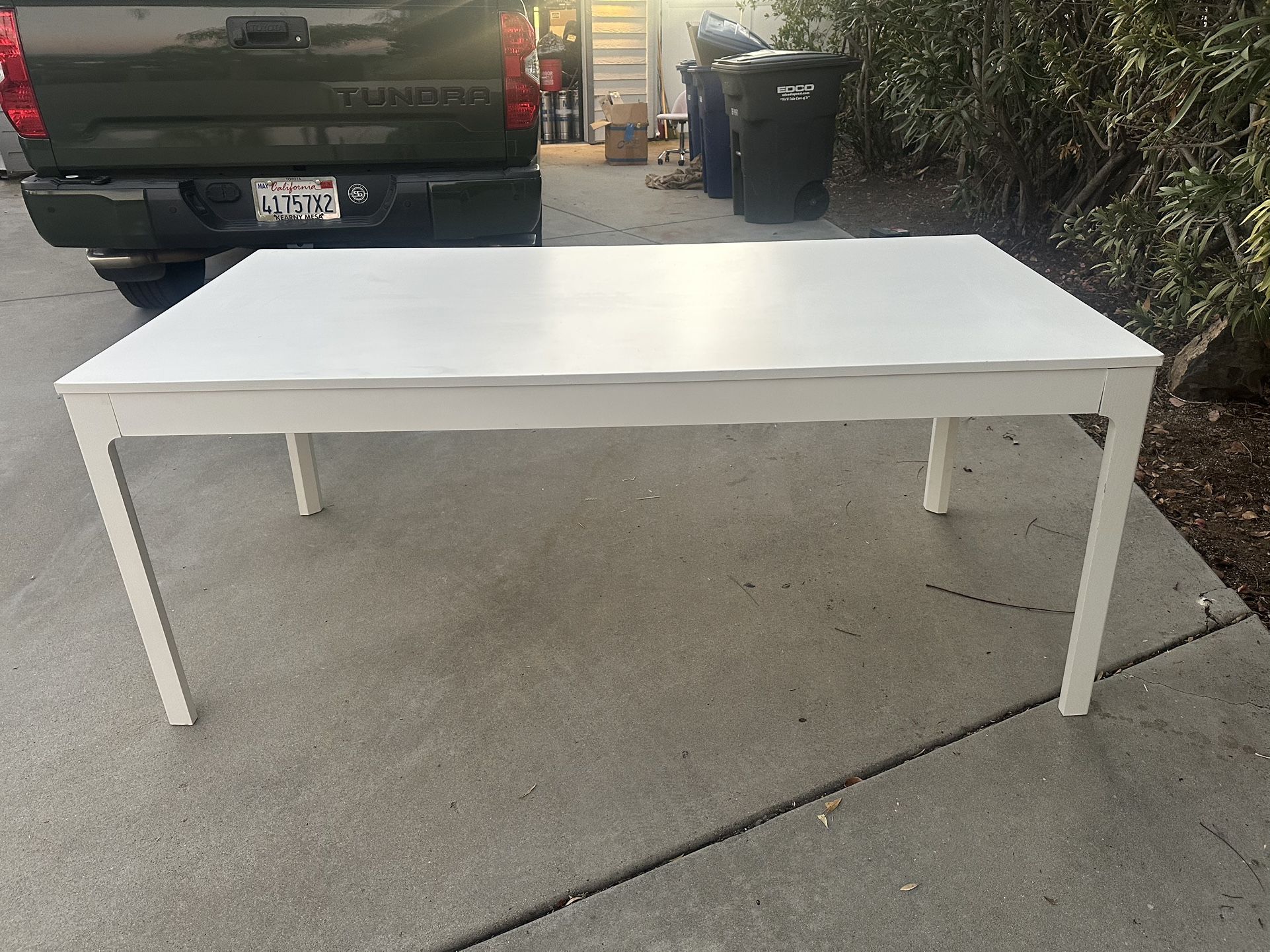 PERFECT Dining Table 71-94 Inch 