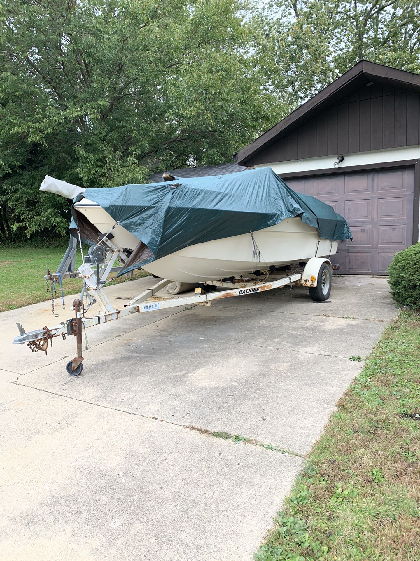 Free boat! Must pic up this week! If you see this post, it’s available.