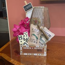 Cuban Themed Cigar Centerpiece With Table Lamp