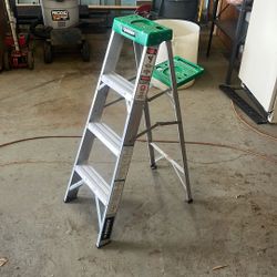 4 Ft Ladder 