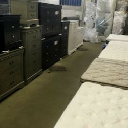 Queen Pillowtop Mattress