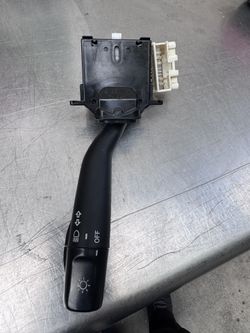 Headlight And Turn Signal Switch