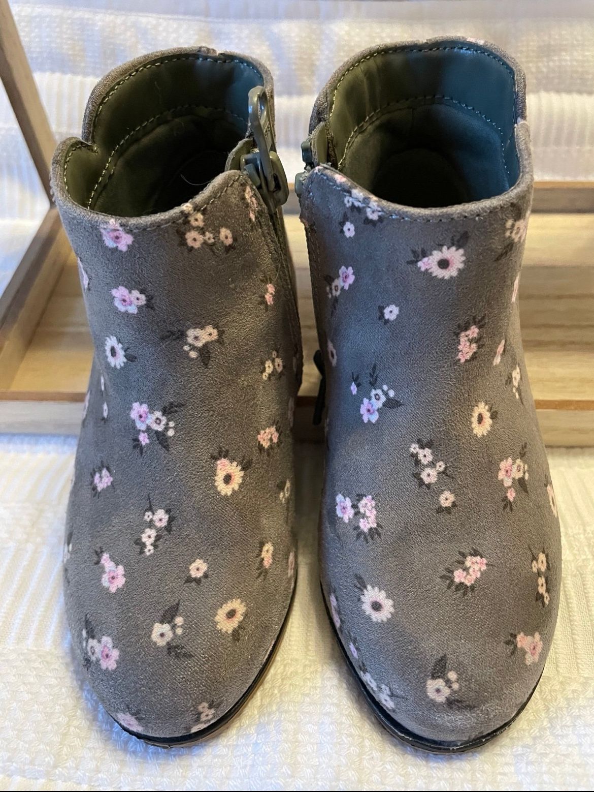 Cat And Jack Toddler Boots Size 8