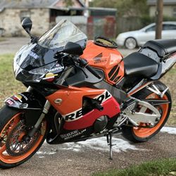 2002 CBR 954 RR FIREBLADE