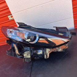 2019 2020 2021 2022 2023 2024 MAZDA 3 RIGHT SIDE HEADLIGHT OEM 
