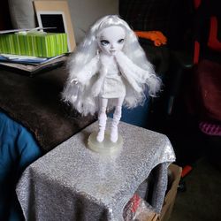 Rainbow High Doll