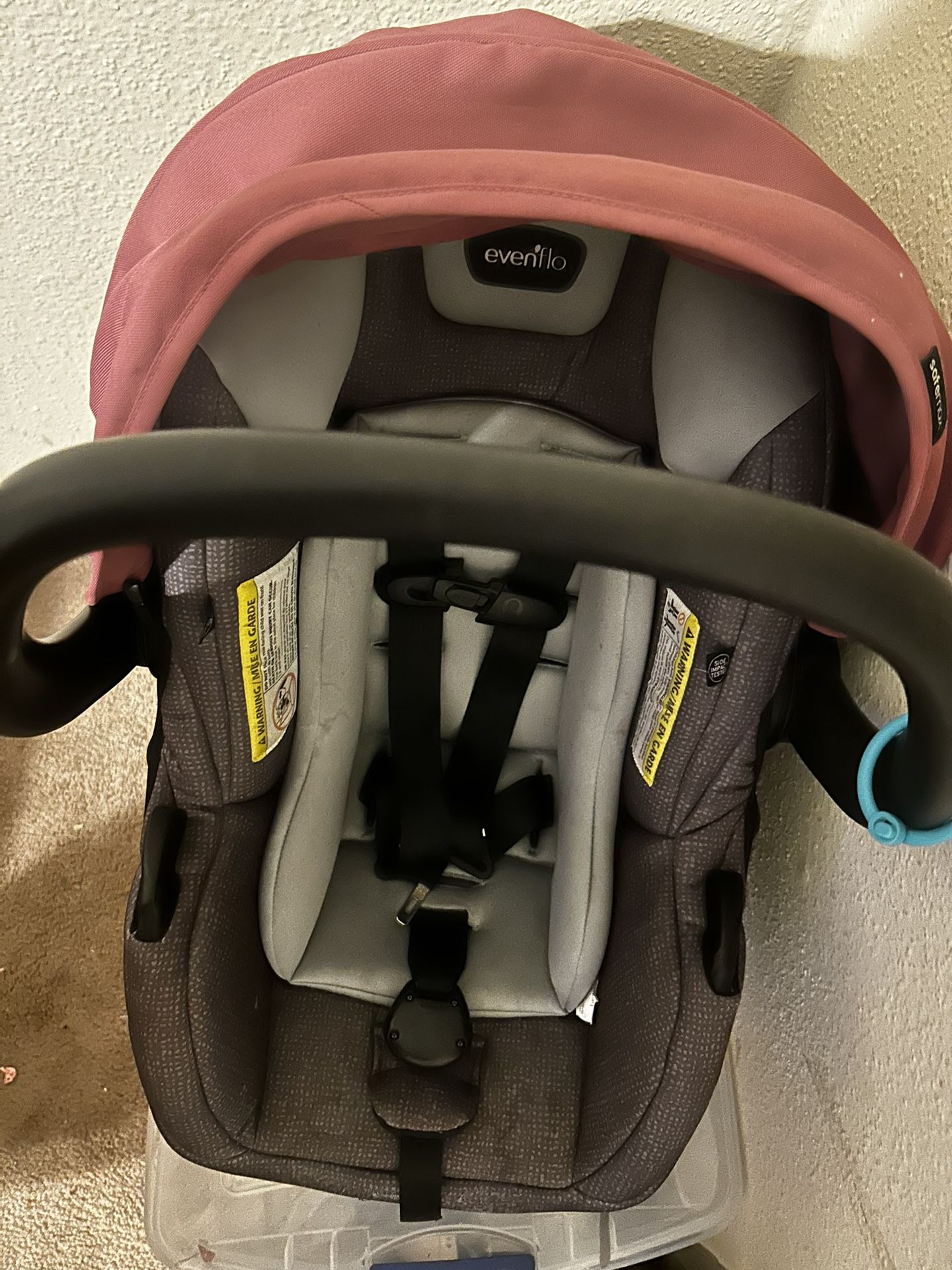 Infants Car Seat With Base 