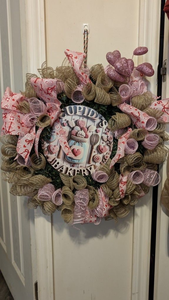 Cupid Valentines Wreath