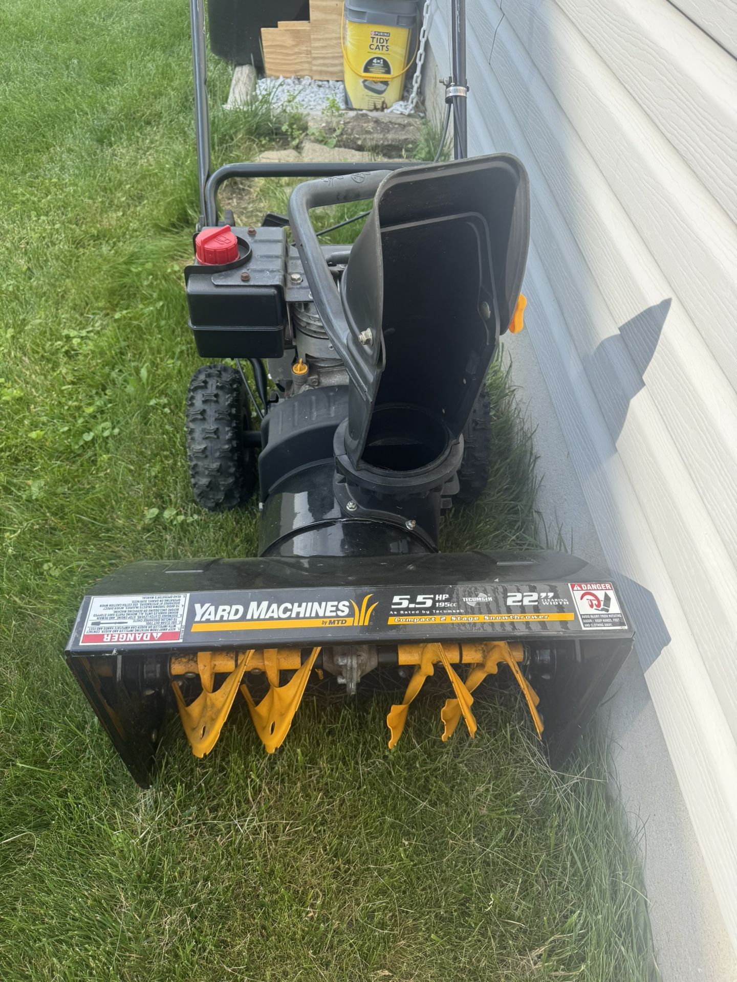 Yard Machine Snow Blower 22’’