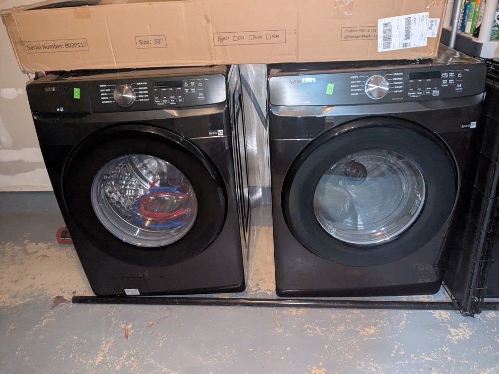 Samsung Washer and Dryer! Price negotiable! 