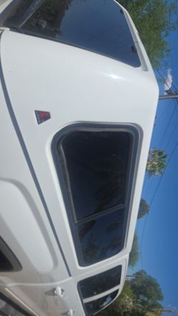Leer camper shell