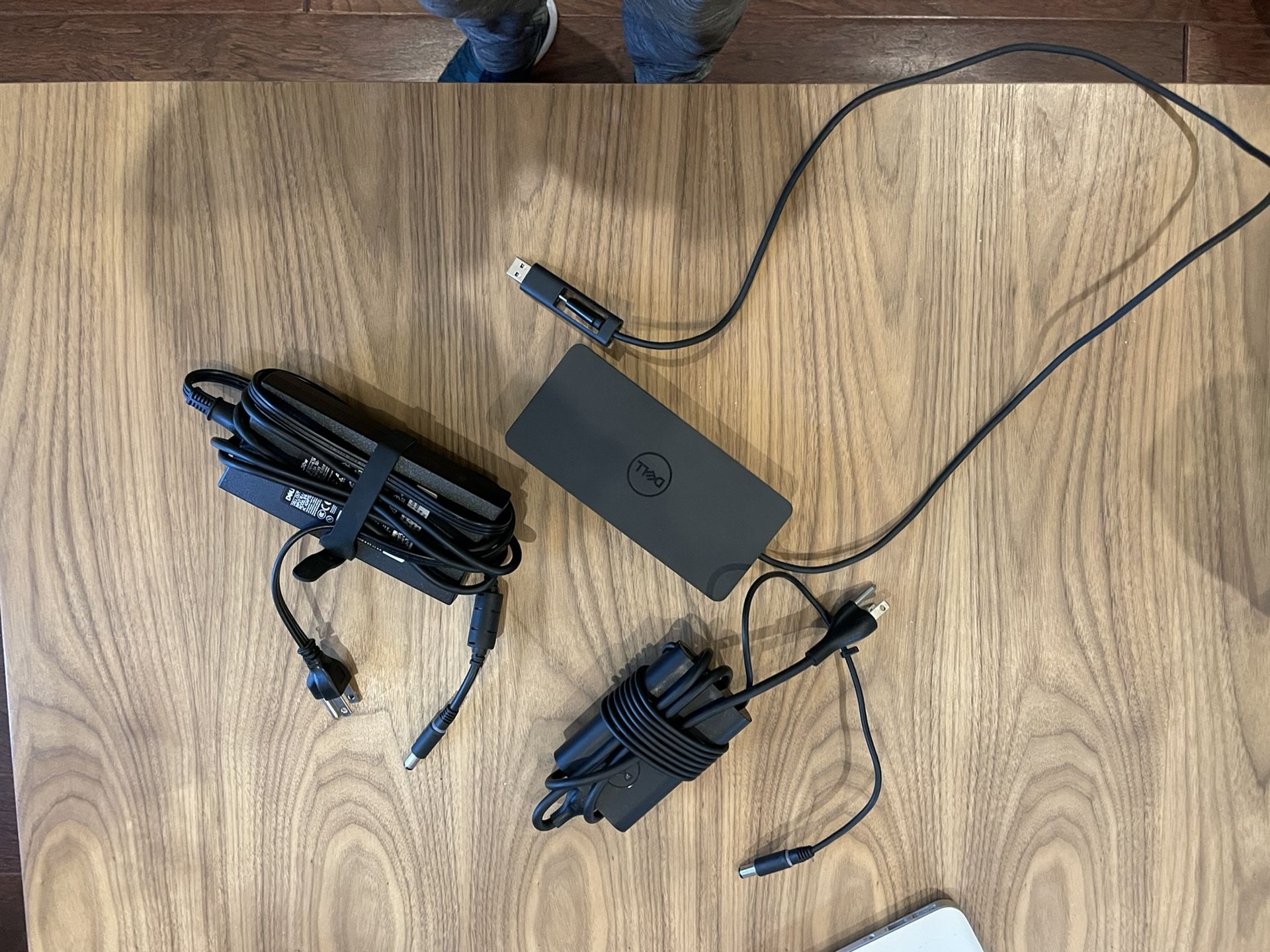 Dell D600 Universal Docking Station