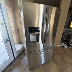 Kenmore Refrigerator 