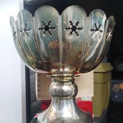 silver pedastal bowl 